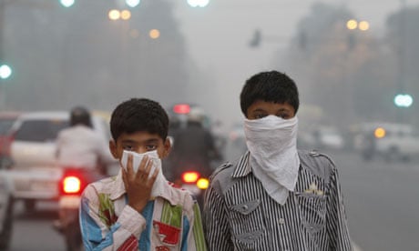 New Delhi children take anti-smog precautions 