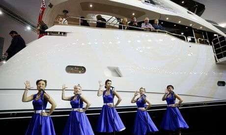 Singers serenade Sunseeker’s stand at the London boat show.