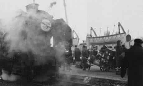Flèche D'Or boat train train arriving in Calais 1929