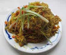 Ching-He Huang's Singapore noodles