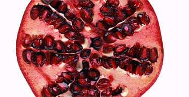 Pomegranate / fruit