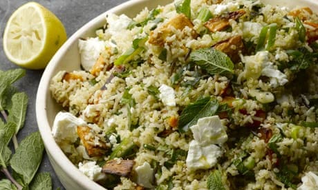 Quinoa salad with dried Iranian lime