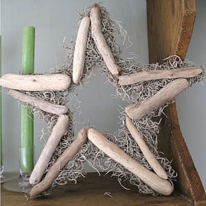 Christmas wreaths: Driftwood star wreath