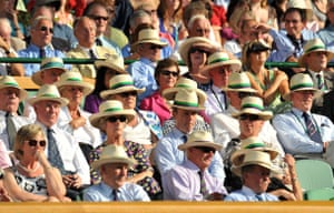 Wimbledon fashion: Spectators watching Andy Murray