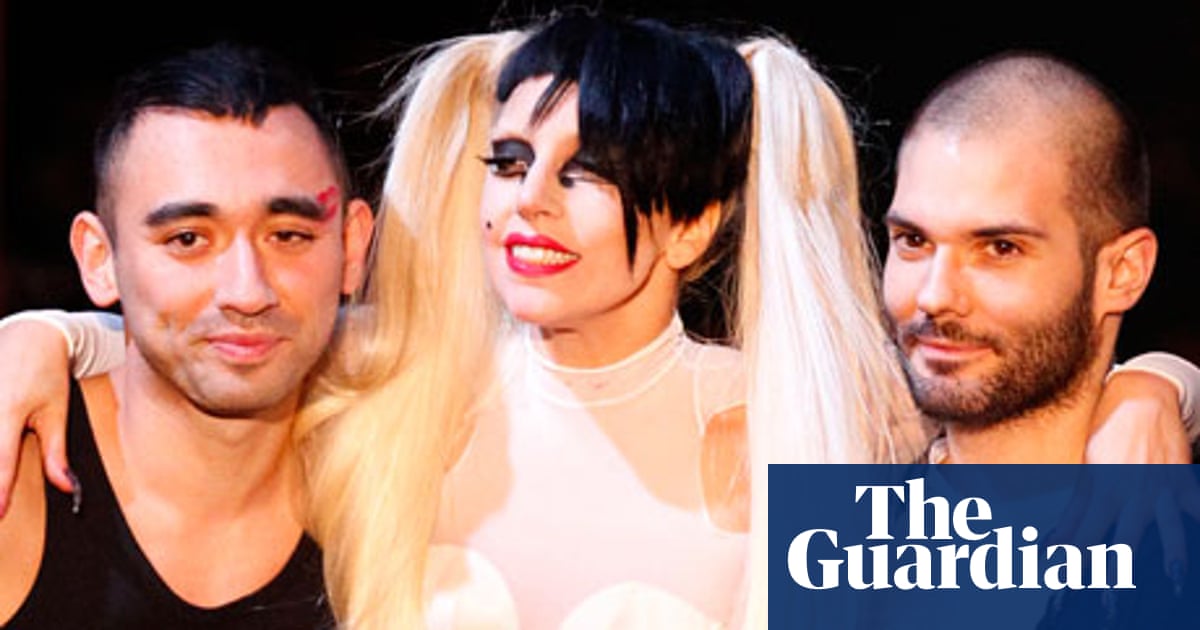 Paris Fashion Week Gaga On The Catwalk For Mugler Fashion