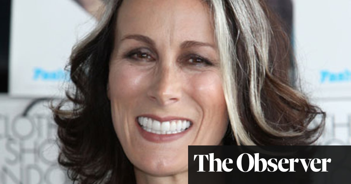 Fashion Week Embraces Grey Hair And The Rise Of Natural Chic