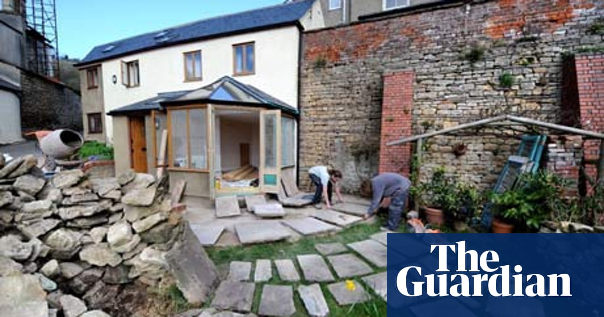 Designing Small Gardens Choosing Stones The Guardian Designing Small Gardens Choosing, What Is The Best Stone For Patios Uk