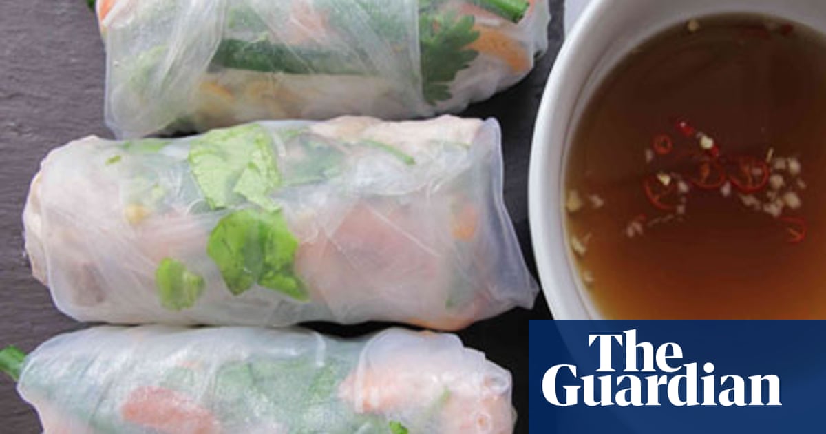 How To Make Perfect Vietnamese Summer Rolls Food The Guardian