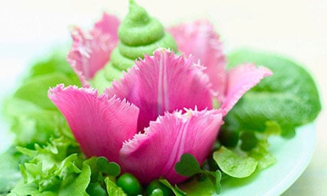 Tulip salad with pea puree and peppermint dressing