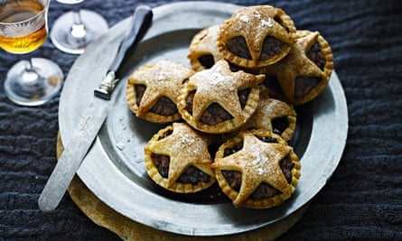Tom Kerridge sweet meat ‘mince pies’ with raisins and rice