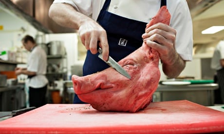 Andrew Fairlie bones a pig's head