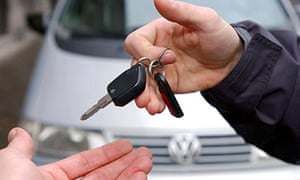 Valet parking: hand over your keys … and your car insurance can go too