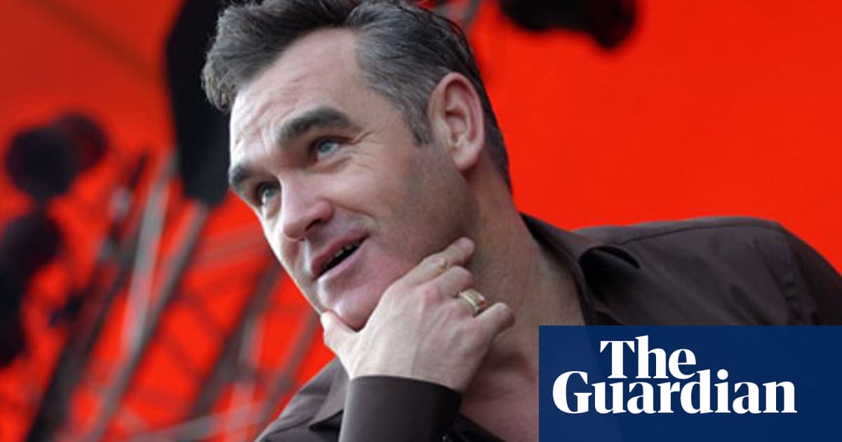 Morrissey Accepts Racism Apology Newspapers And Magazines The Guardian