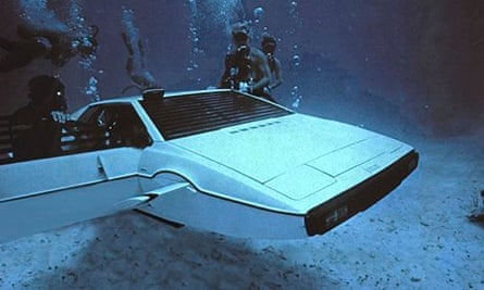 James Bond's Lotus Esprit submarine car