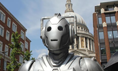Doctor Who: Cybermen filming series 8 at St Paul's Cathedral
