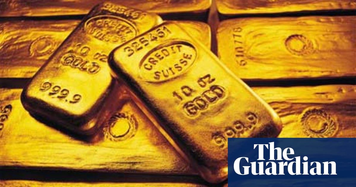 Gold Gains As Banking Turmoil Prompts Flight To Safe Havens