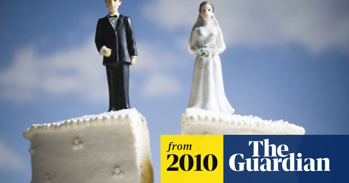 Debenhams launches divorce gift list for separating couples