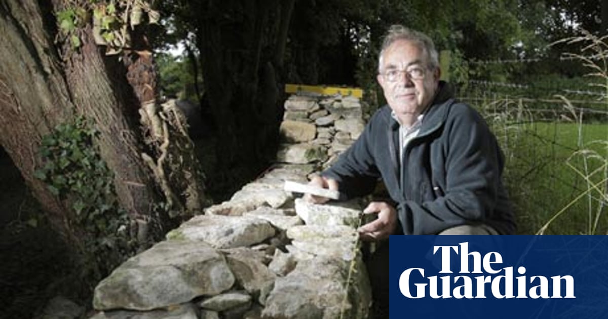 How To Build A Dry Stone Wall Work Careers The Guardian - How Much Does It Cost To Build A Dry Stack Stone Wall