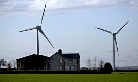 Windfarms raise incomes and house prices in rural US, study finds - Carbon  Brief