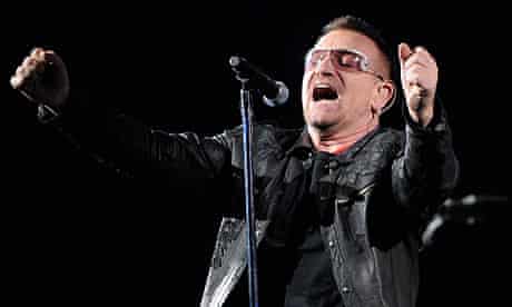U2: Incapabil să cânte, Bono își supără fanii !