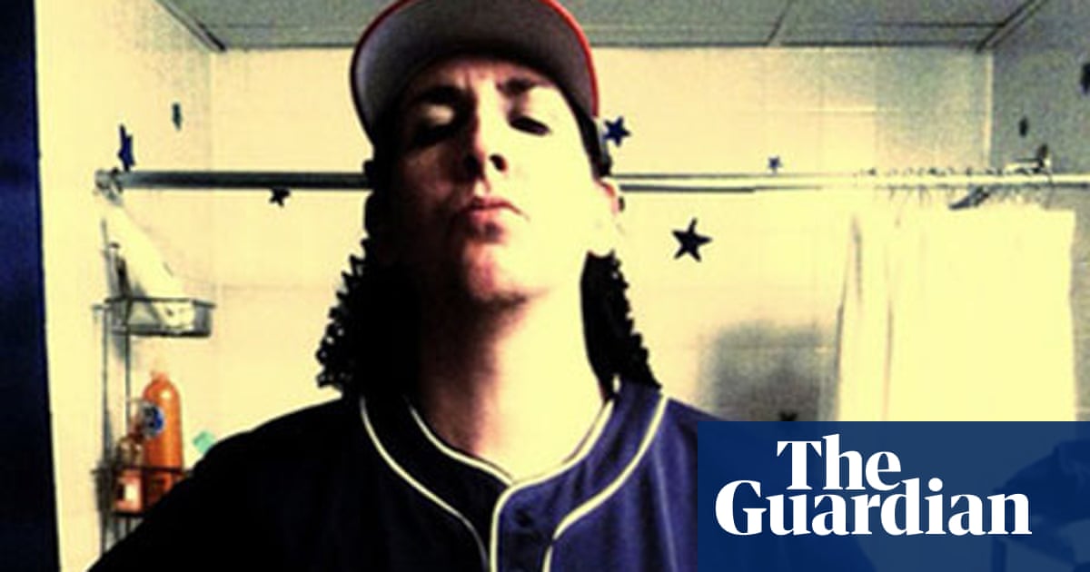 Marilyn Manson Loses Make Up Gains A Mullet Music The Guardian