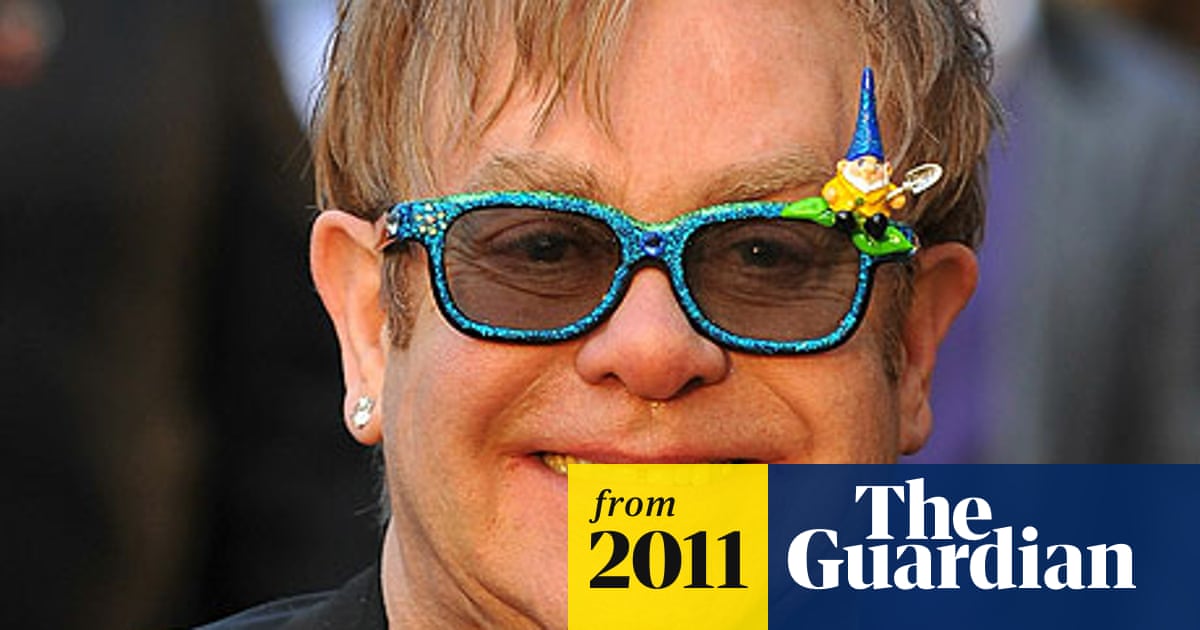 Певец в очках фото Певец в очках фото