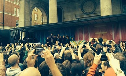 Paul McCartney busking