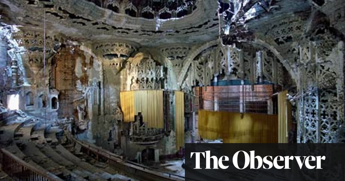 Detroit In Ruins The Photographs Of Yves Marchand And Romain Meffre Feature Art And Design The Guardian