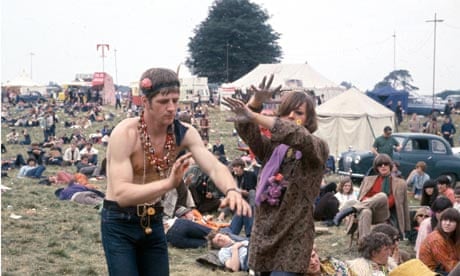 People "Swinging Sixties". pic:1967. People dancing at a "Love-in" at Woburn Abbey, Bedfordshire.