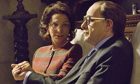 Anna Bonaiuto and Toni Servillo in Il Divo