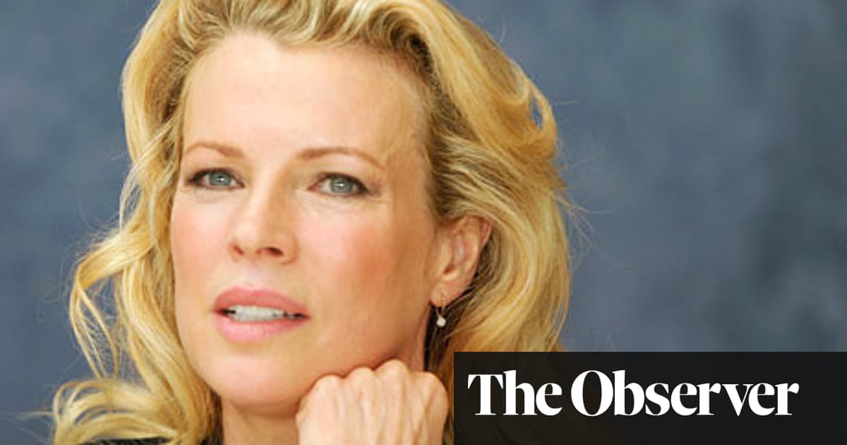 Recent photos of kim basinger