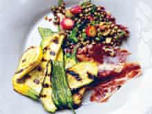 Courgettes and green lentils with ham