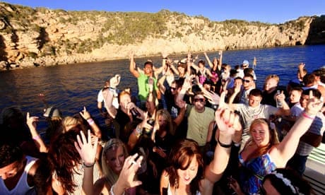 Boat Party & Pool Party in Barcelona - Summer Rockz