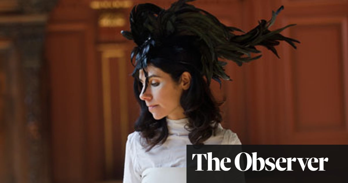 Pj Harvey I Feel Things Deeply I Get Angry I Shout At The Tv I Feel Sick Pj Harvey The Guardian