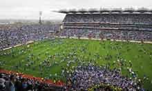 Can The Queen Win Over Croke Park Ireland The Guardian