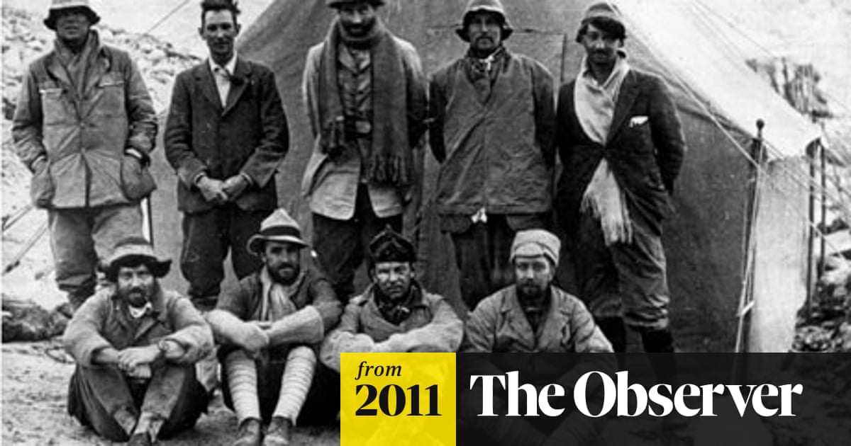 Into the Silence: The Great War, Mallory and the Conquest of Everest by Wade Davis – review