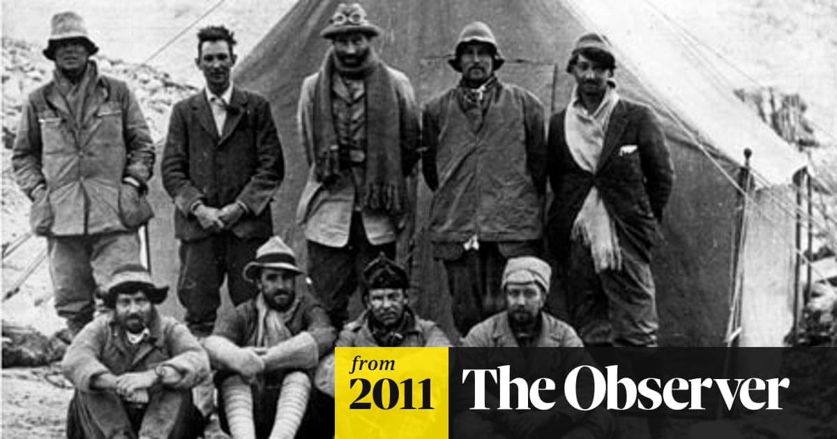 Into the Silence: The Great War, Mallory and the Conquest of Everest by Wade Davis – review