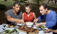 bruno loubet and family enjoy a meal in Bordeaux
