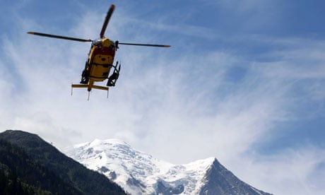 Alpine rescue helicopter returns from Mont Maudit avalanche