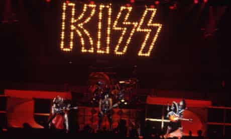 Kiss on stage