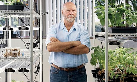 John Craig Venter at Synthetic Genomics 