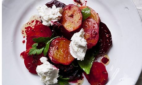 Spiced beetroot with pieces of goat's curd on a plate