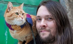 James Bowen And Bob The Cat He S Named After The Killer In Twin