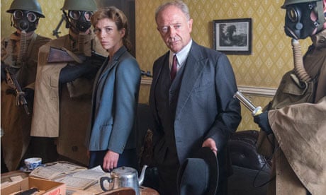 DCI Christopher Foyle with Honeysuckle Weeks as Samantha