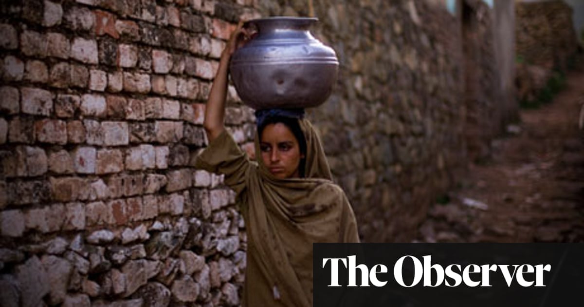 How To Get Filthy Rich In Rising Asia By Mohsin Hamid Review Mohsin Hamid The Guardian