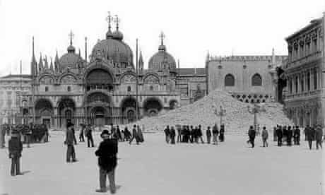 The ruins of St Mark's Campanile in Venice after it collapsed in 1902.