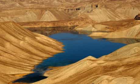 Band-e-Amir lake, And the Mountains Echoed, books