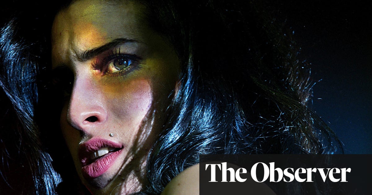 Amy Winehouse S Manager Nick Shymansky She D Be So Sweet And Funny But There Were Warning Signs Amy Winehouse The Guardian Amy Winehouse S Manager Nick Shymansky She D Be So Sweet And Funny But There Were Warning Signs Amy Winehouse The Guardian