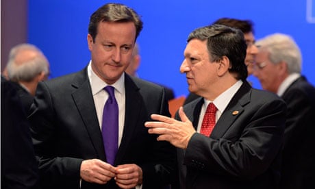 David Cameron talks with the president of the European commission, José Manuel Barroso