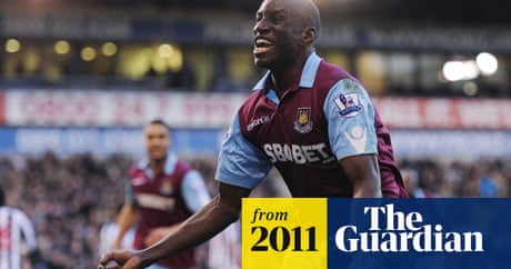 Newcastle Sign Senegal Striker Demba Ba On Three Year Contract Newcastle United The Guardian